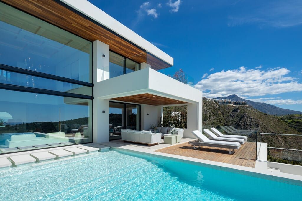 Property photo 2 of 25 Benahavis Villa Esmarv425 2