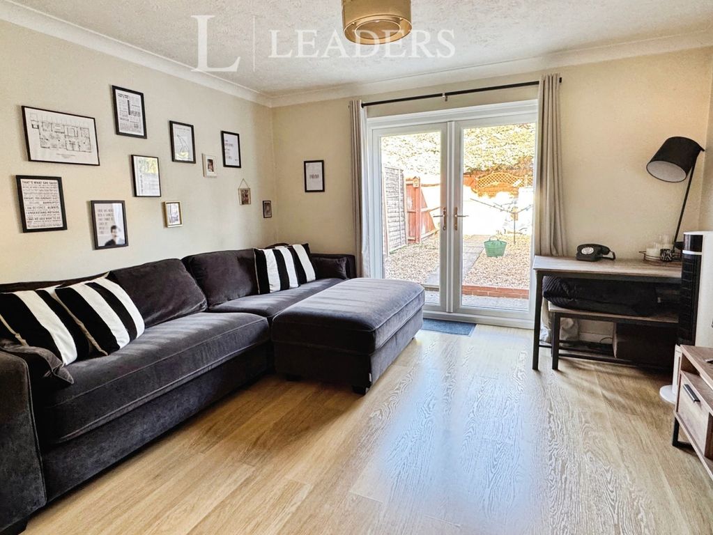Property photo 2 of 11 Pbox-Img.Jpg