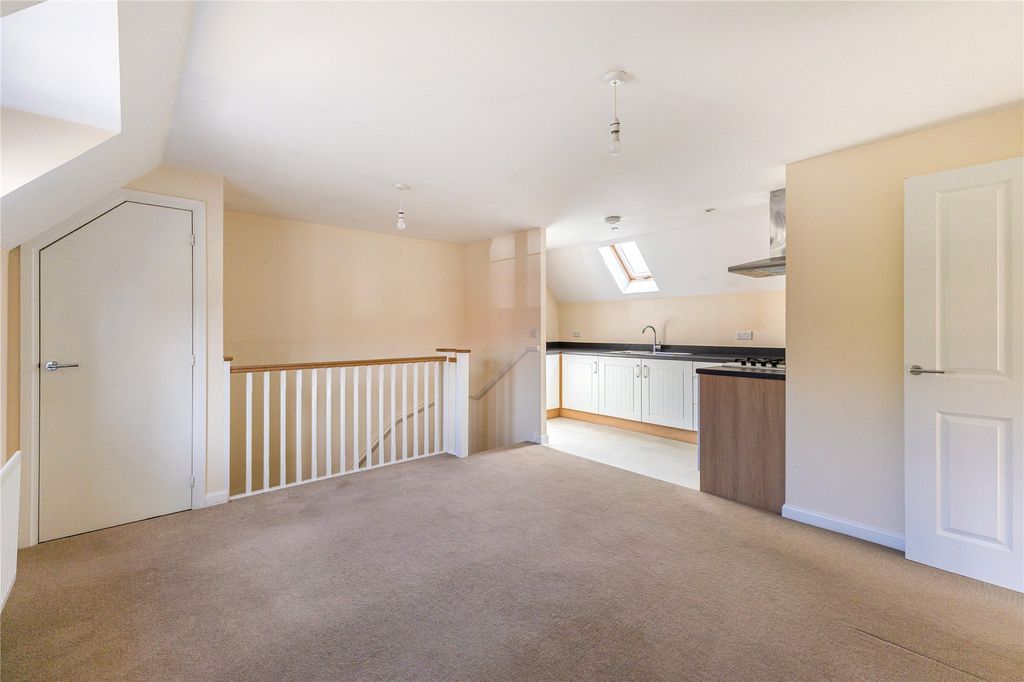 Property photo 3 of 9 Picture No. 20