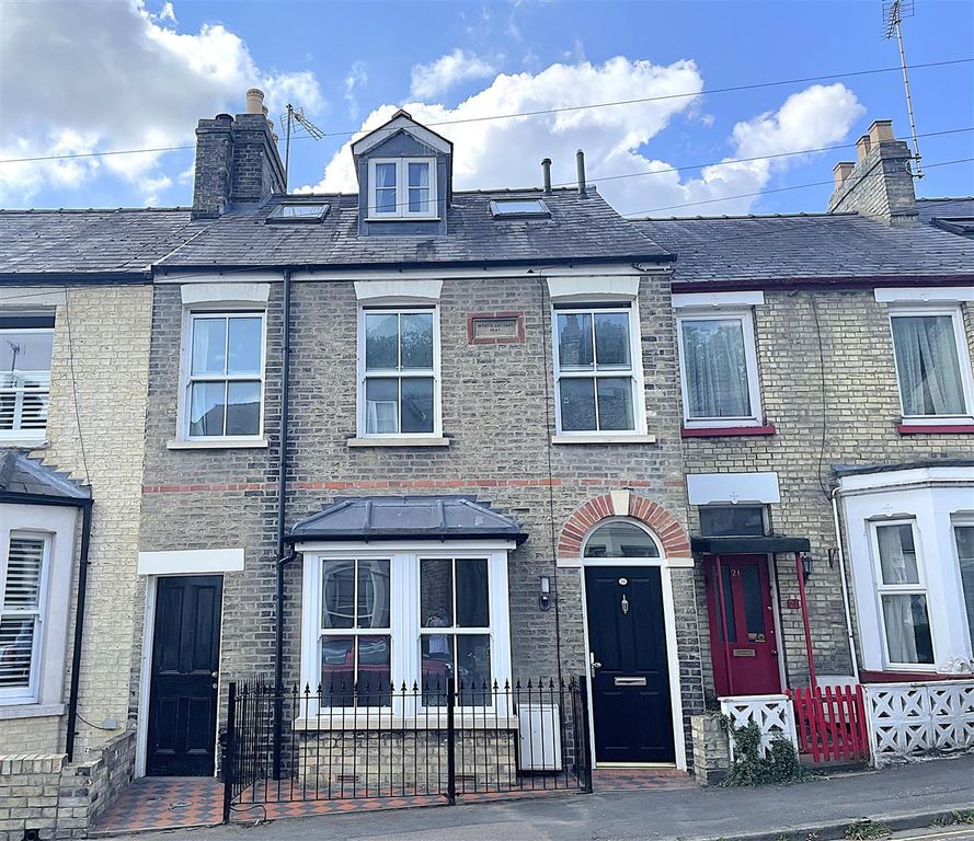 Property photo 1 of 13 19-Front.Jpg