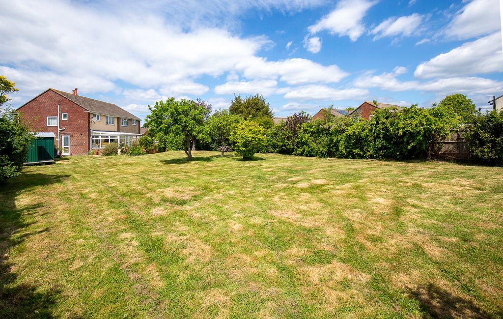 Property photo 1 of 19 Garden - Sedgewick