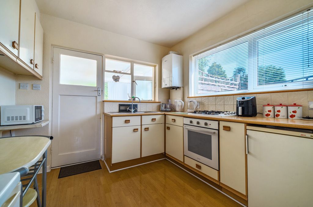 Property photo 3 of 24 1485385-11-6A468A...
