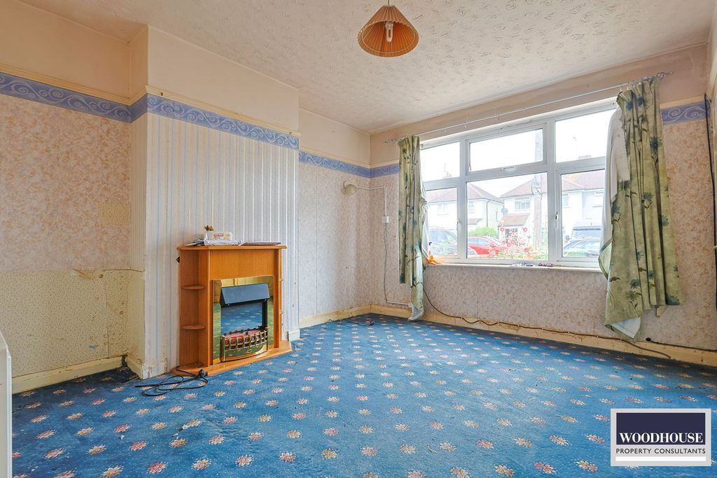 Property photo 3 of 22