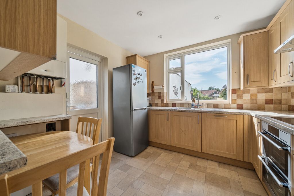 Property photo 3 of 20 1485733-9-6A5129E...