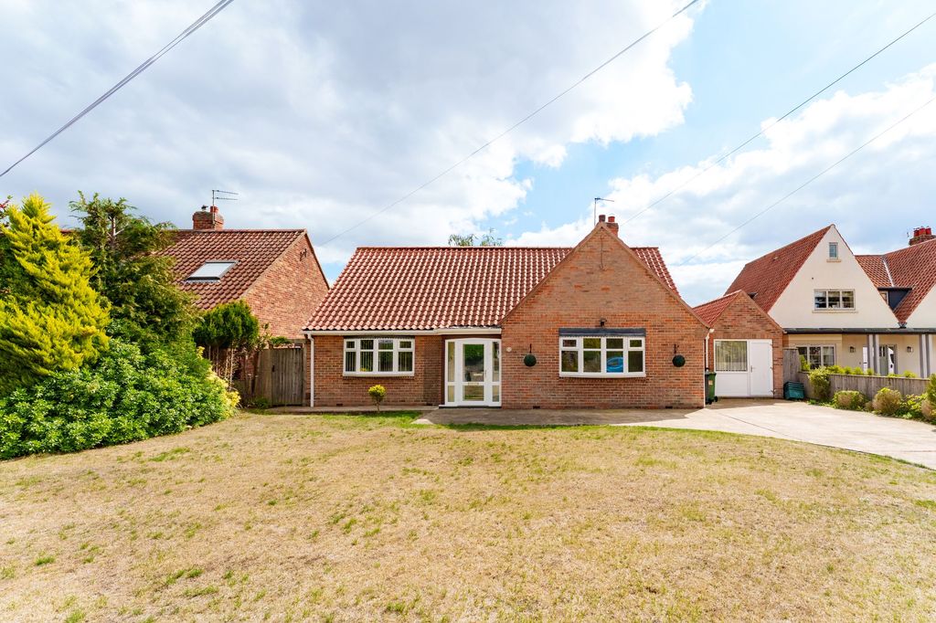 Property photo 1 of 20