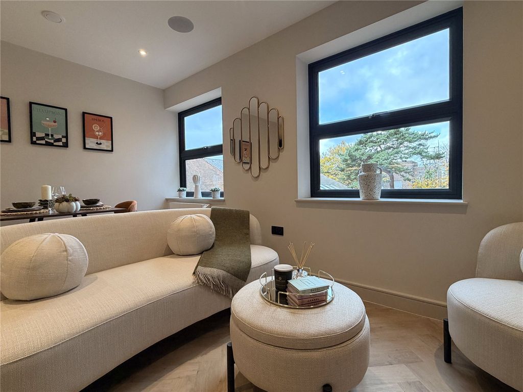 Property photo 3 of 8 Living Area