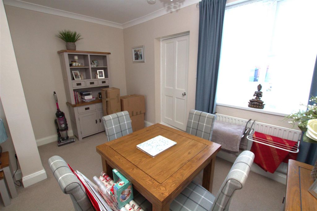 Property photo 2 of 6 Dining.Jpg