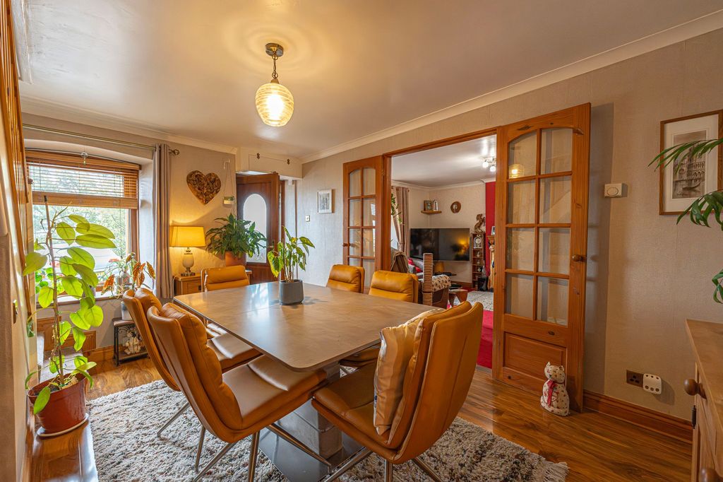 Property photo 2 of 57