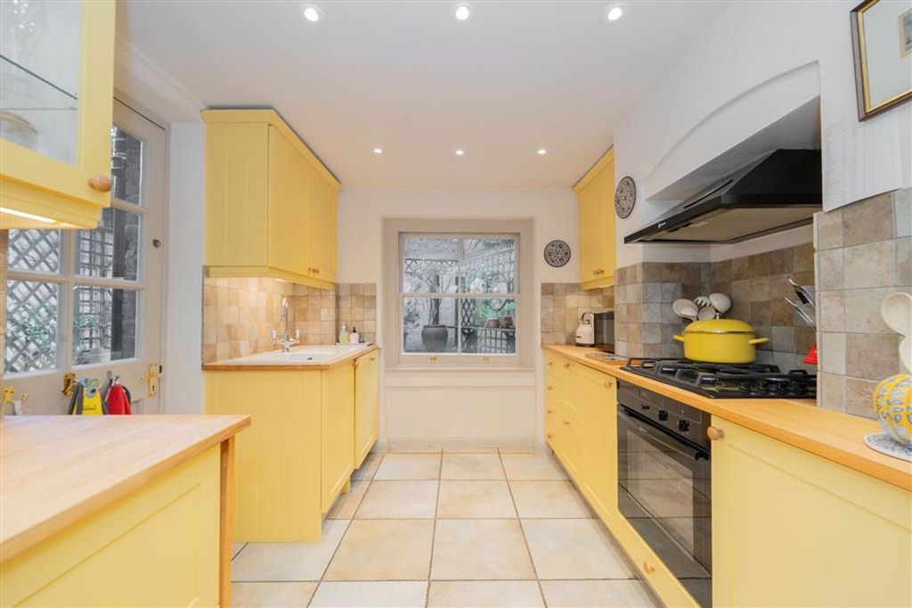 Property photo 3 of 6