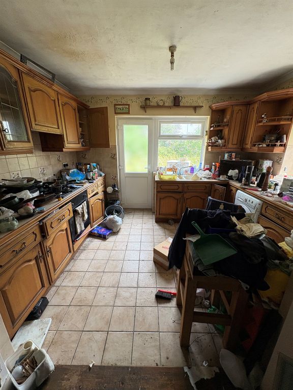 Property photo 2 of 3