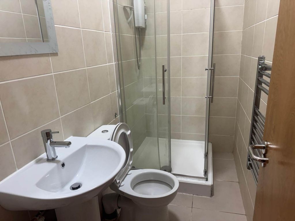 Property photo 3 of 5