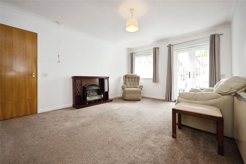 Property photo 2 of 19 Picture No. 26