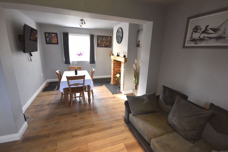 Property photo 3 of 16 Photo 11