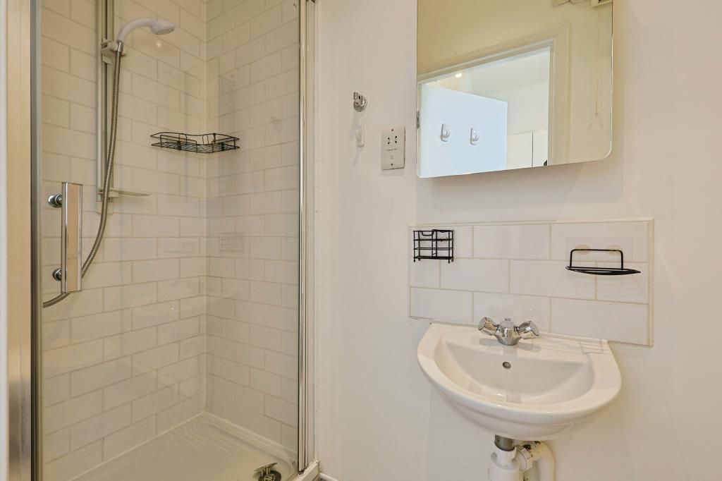 Property photo 3 of 9 Shower Room