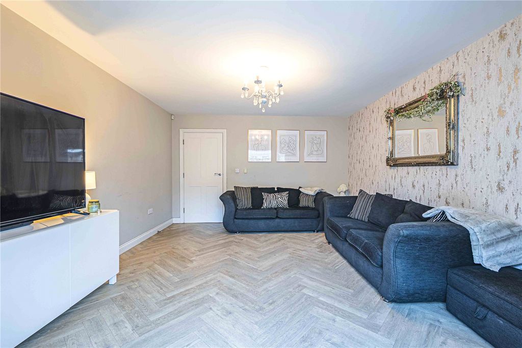 Property photo 3 of 17 Picture No. 07