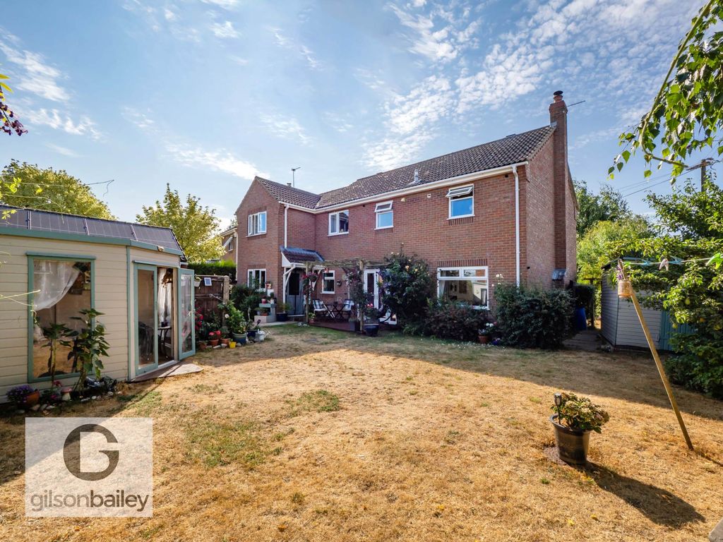 Property photo 2 of 34