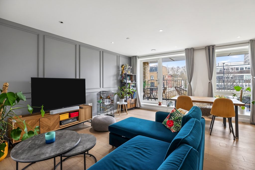 Property photo 2 of 15 Open Plan Living