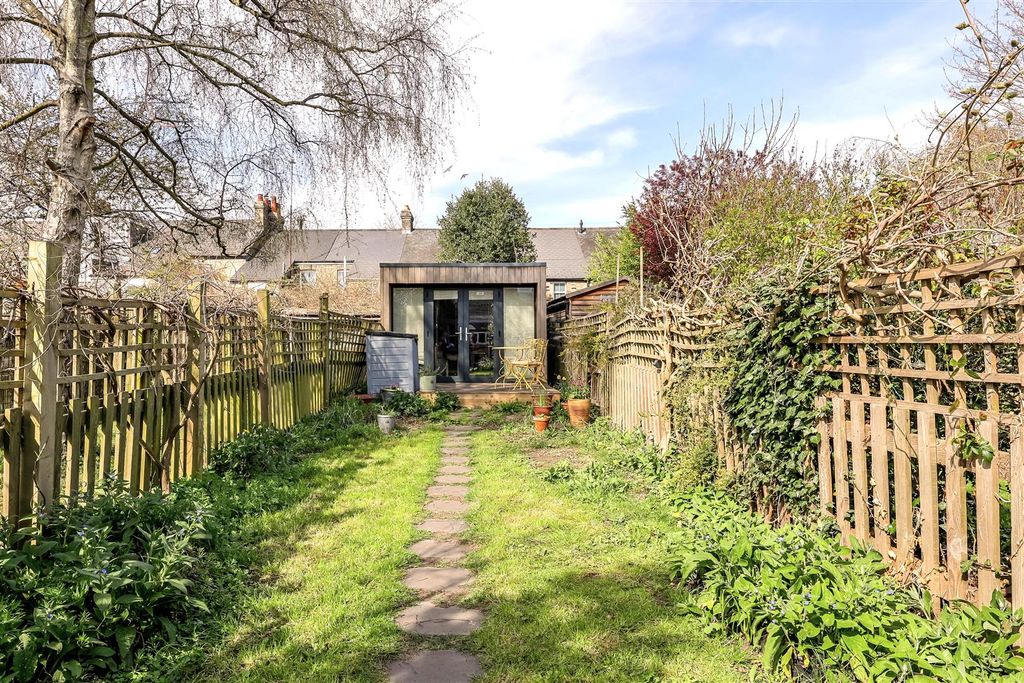 Property photo 3 of 17 Img (29).Jpg