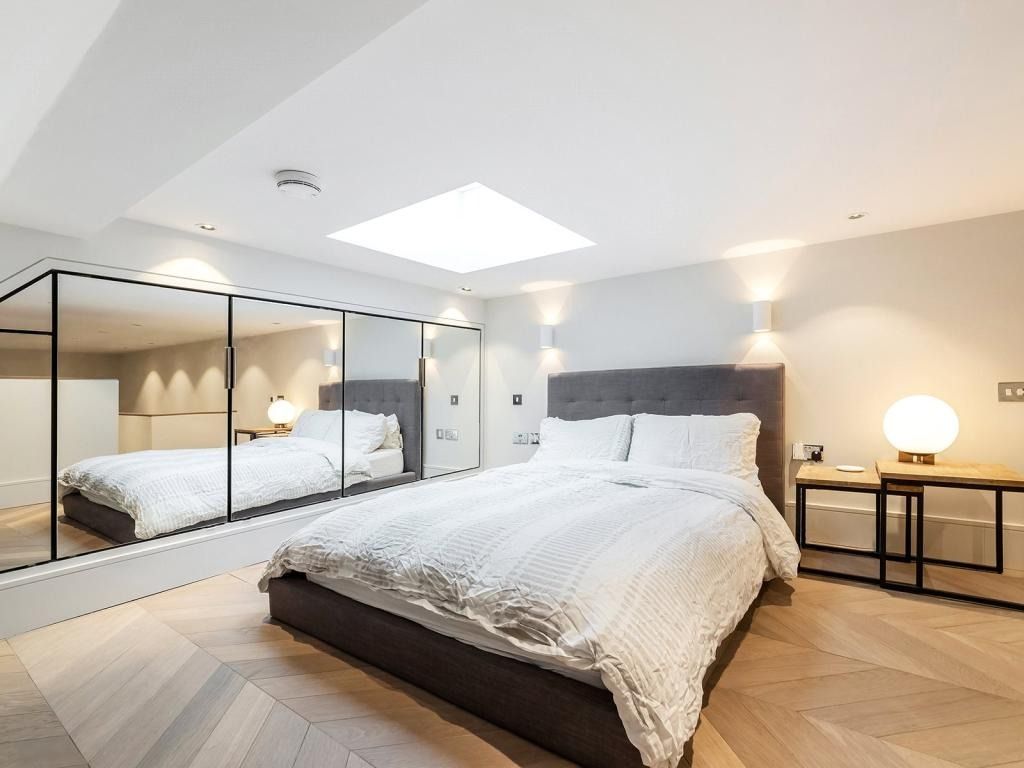 Property photo 3 of 14 954763