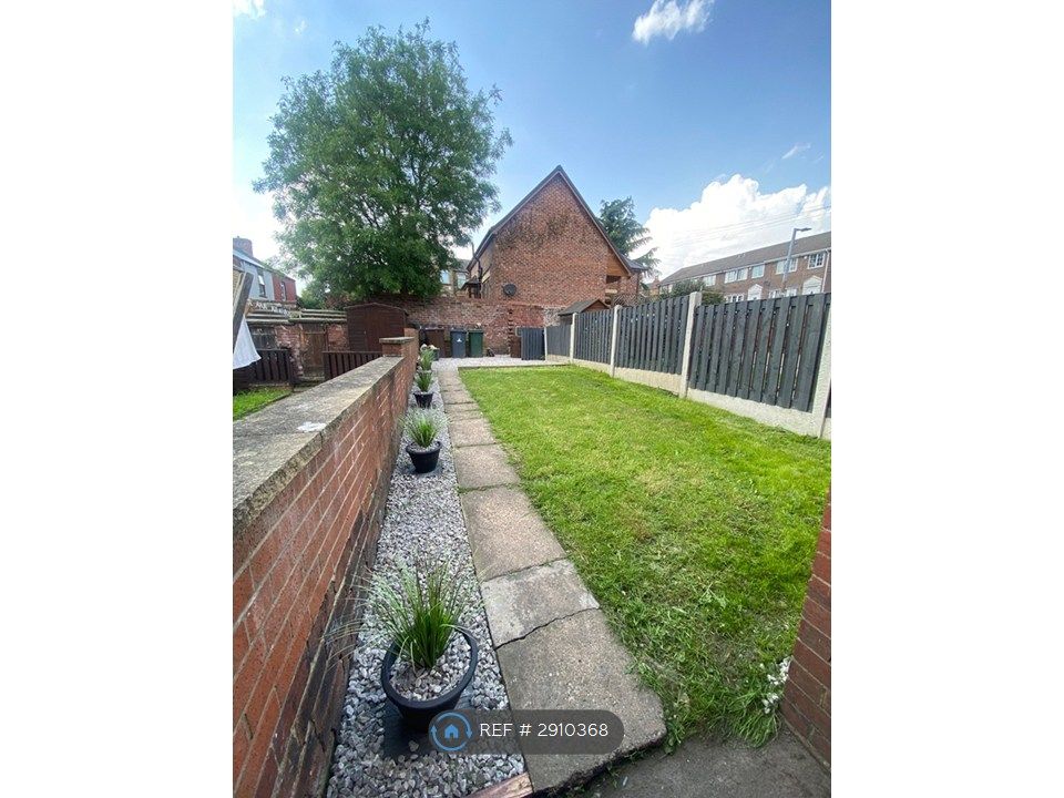 Property photo 3 of 12