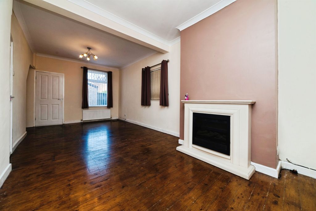 Property photo 2 of 16