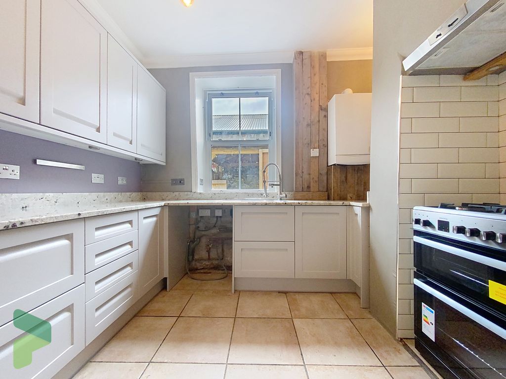 Property photo 1 of 14 Kitchen