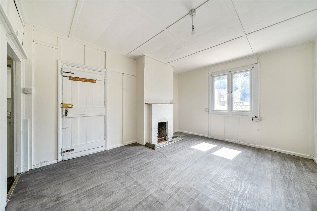 Property photo 3 of 6 Picture No. 07