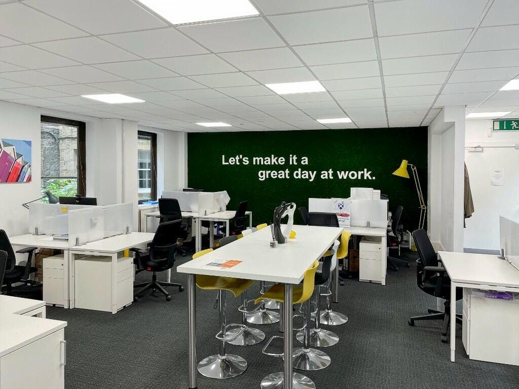 Property photo 1 of 10 129853_Ukbwp3041_Img_38_0000.Jpeg