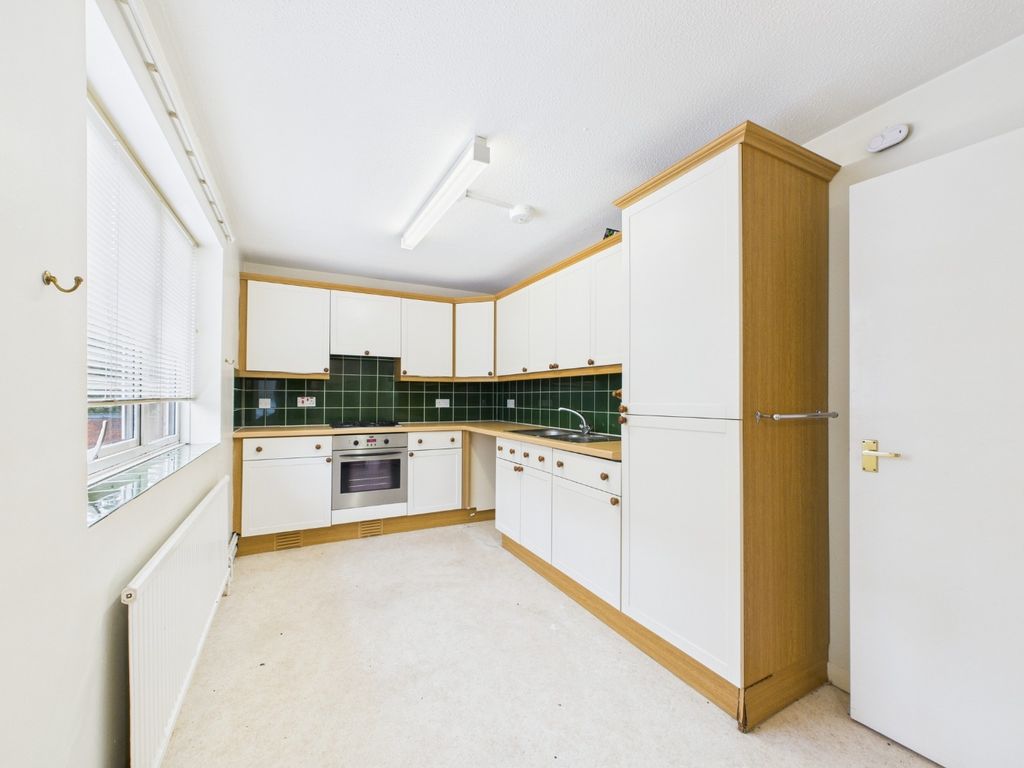 Property photo 2 of 7 4526034