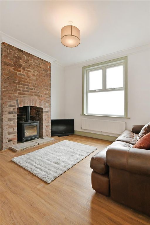 Property photo 3 of 33 P3.Jpg