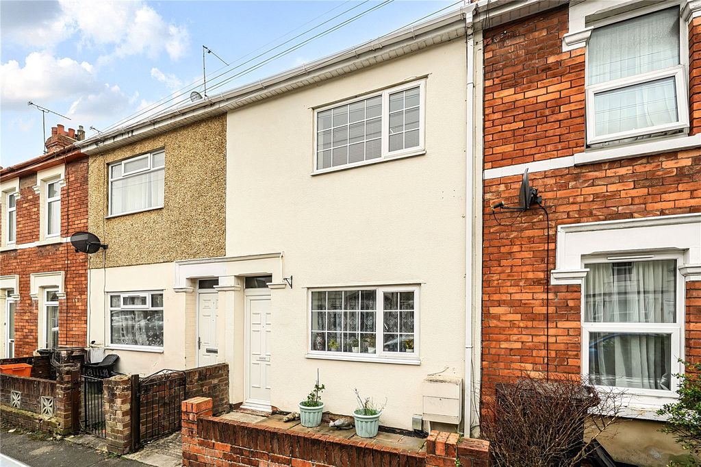 Property photo 1 of 20 Picture No. 05