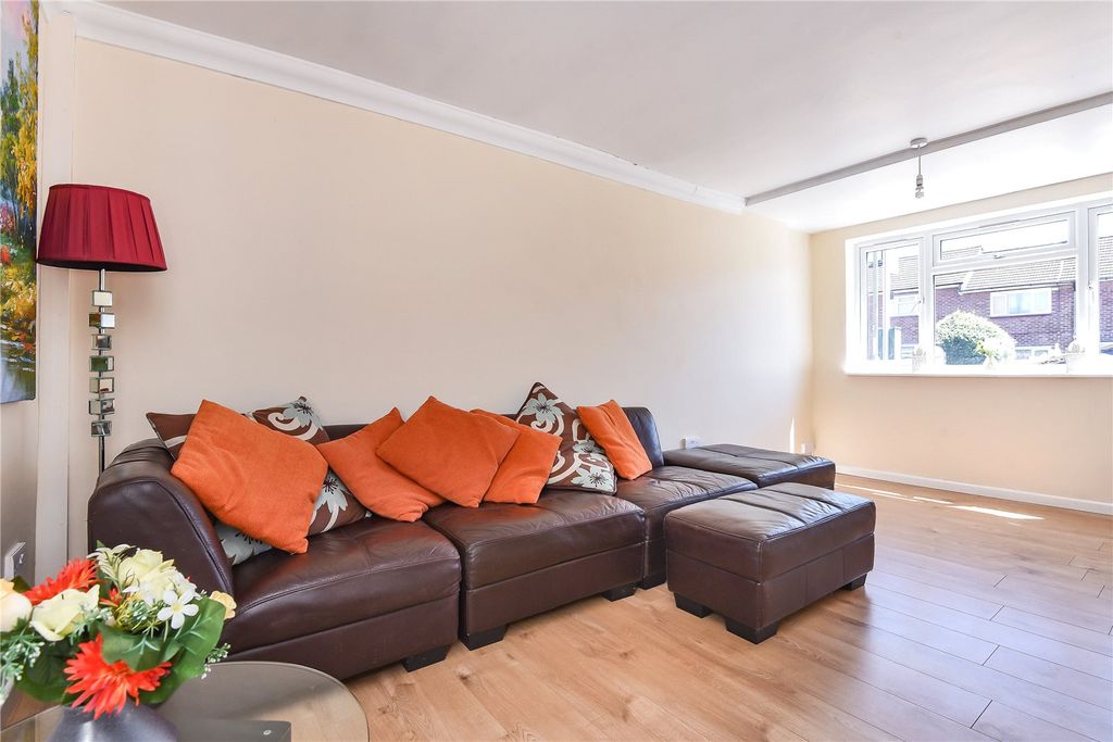 Property photo 2 of 12