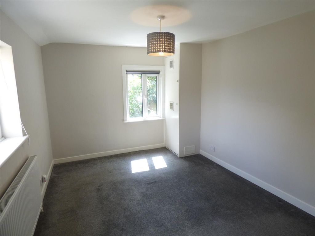 Property photo 2 of 8 5309661