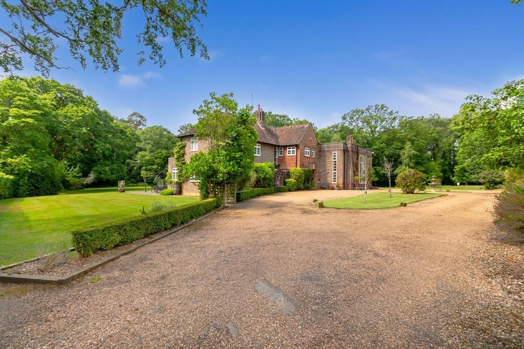 Property photo 1 of 60