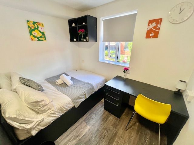 Property photo 1 of 5