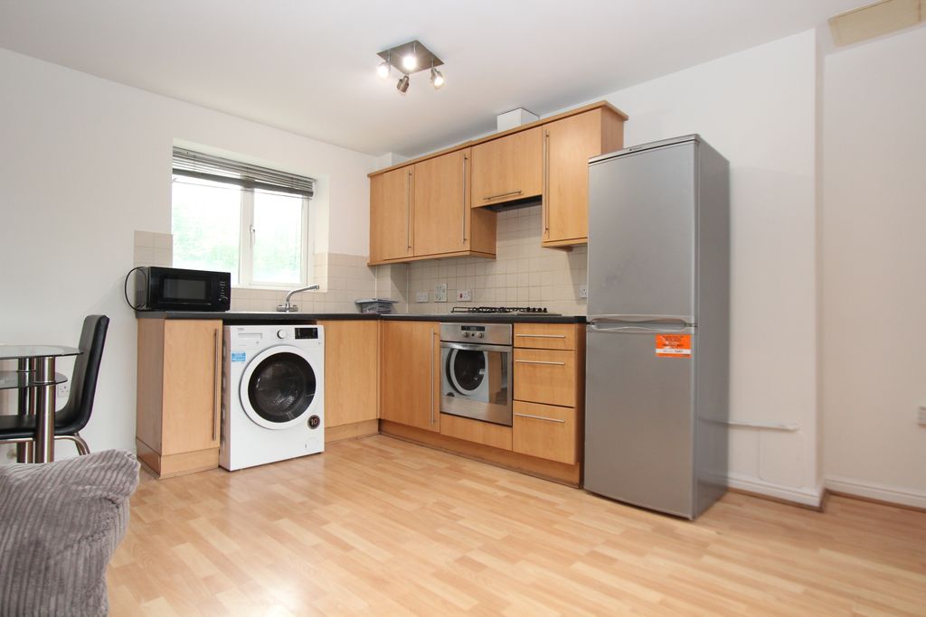 Property photo 3 of 6