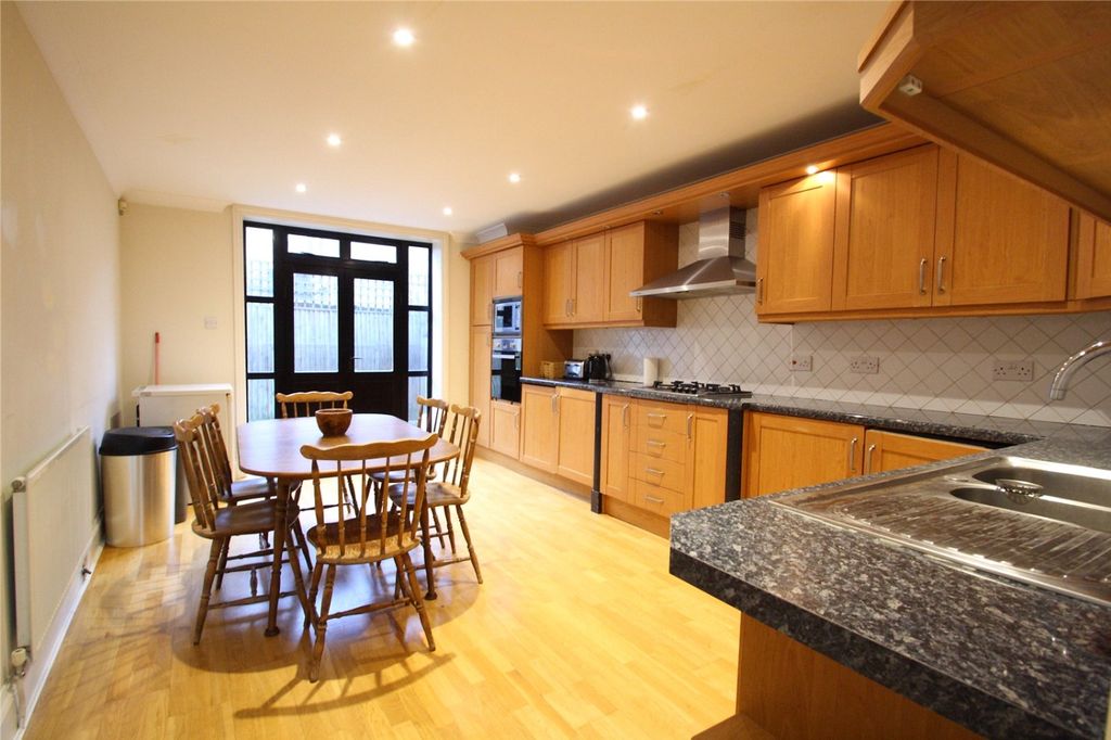 Property photo 2 of 13 1