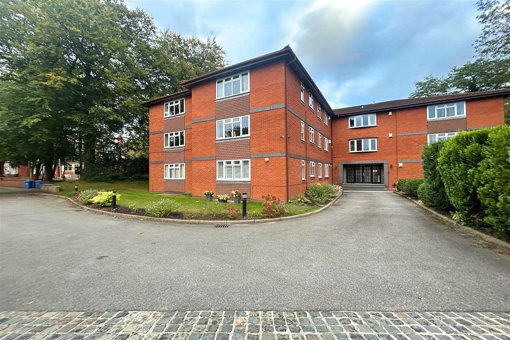 Property photo 1 of 20 (Main)