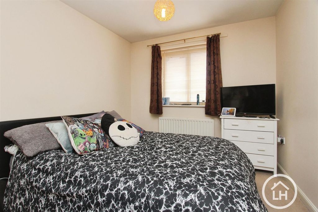 Property photo 3 of 10 Bedroom One