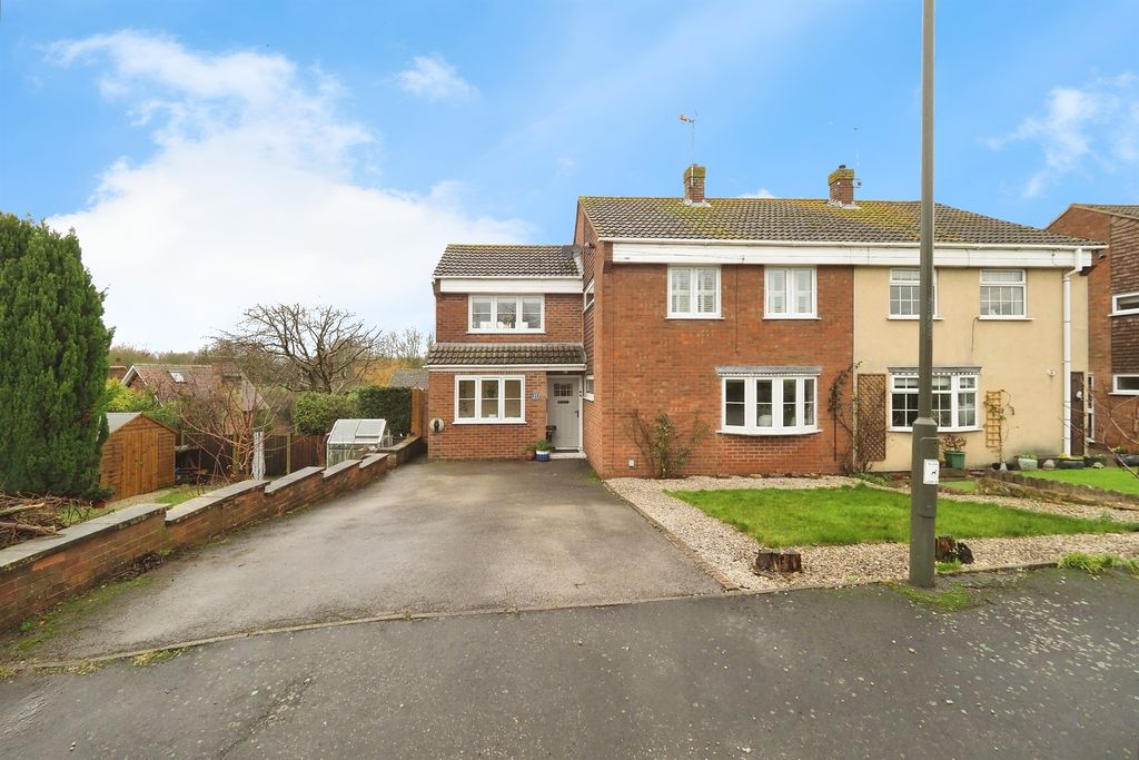 Property photo 1 of 21