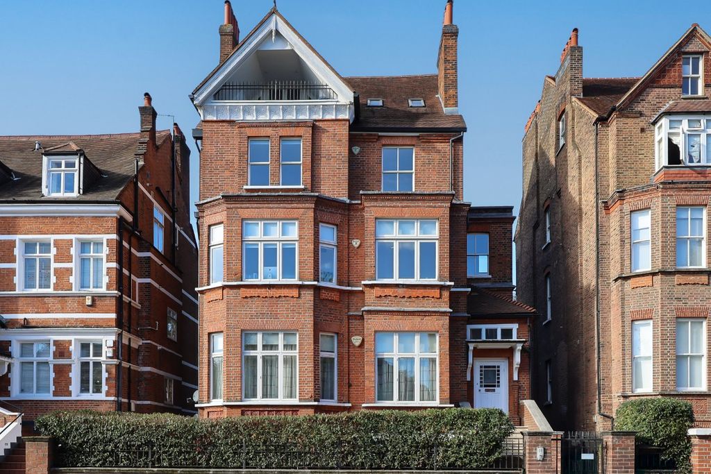 Property photo 1 of 11 Picture No. 24