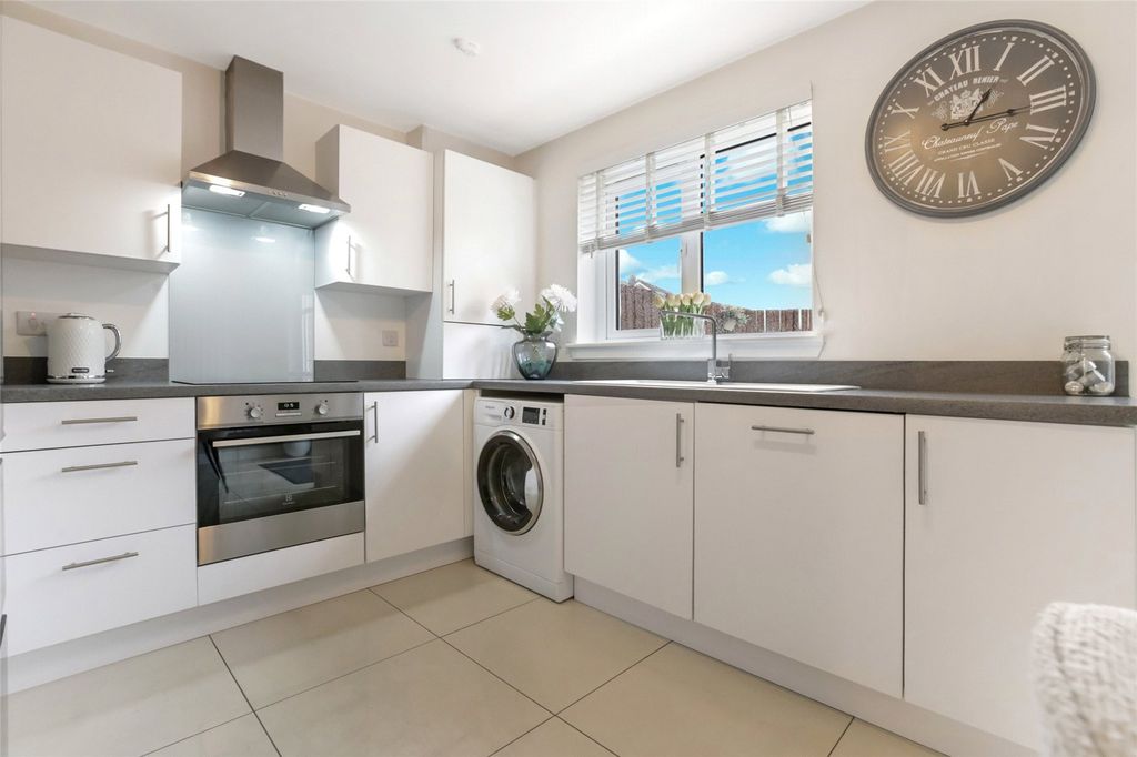 Property photo 3 of 21 Picture No. 05