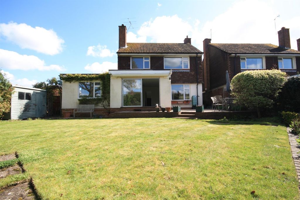 Property photo 2 of 11 .Back.Jpg