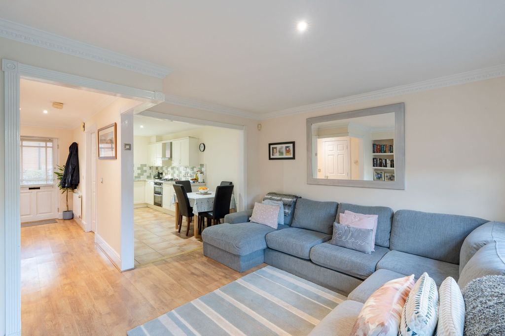 Property photo 2 of 16 Reception