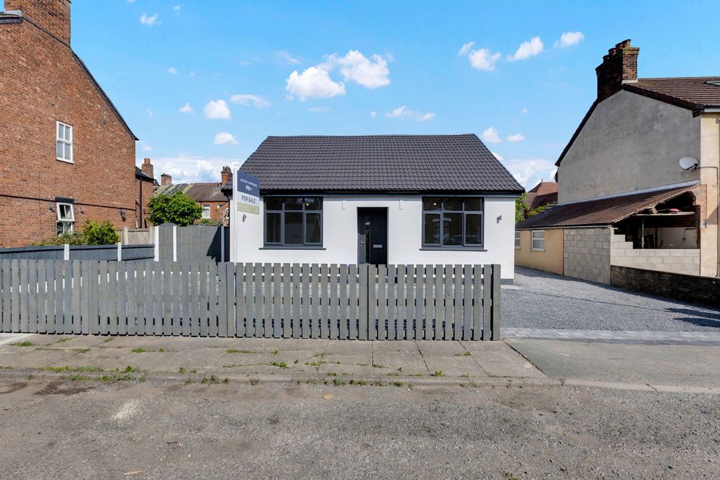 Property photo 1 of 25