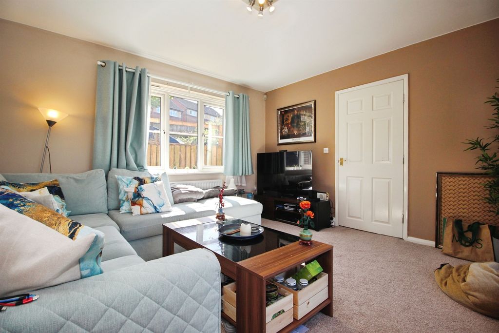 Property photo 2 of 19