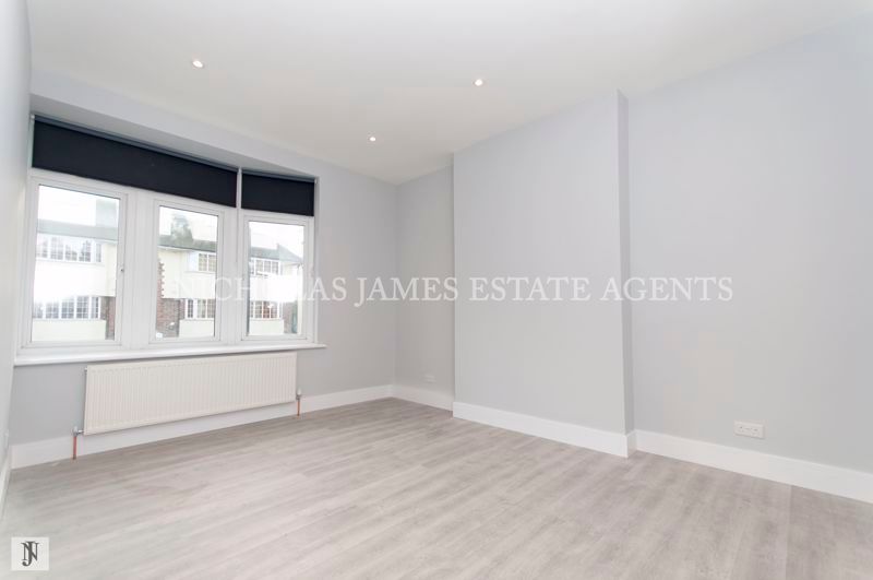 Property photo 1 of 7 Photo 5