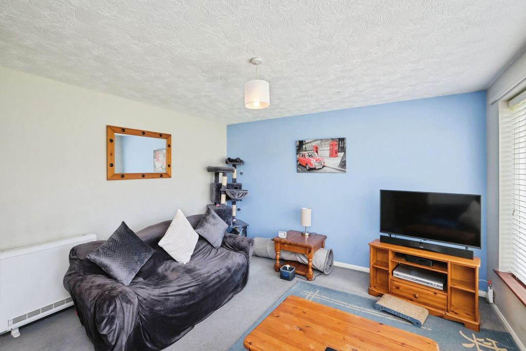 Property photo 3 of 14 Pbox-Img.Jpg