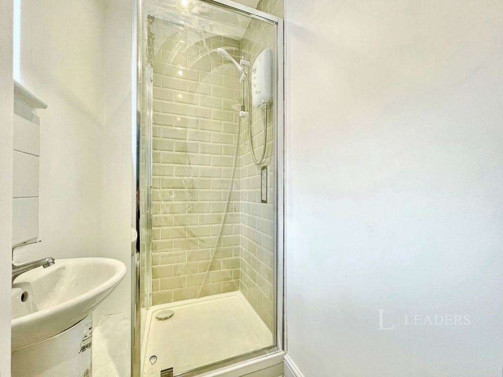 Property photo 3 of 4 Shower