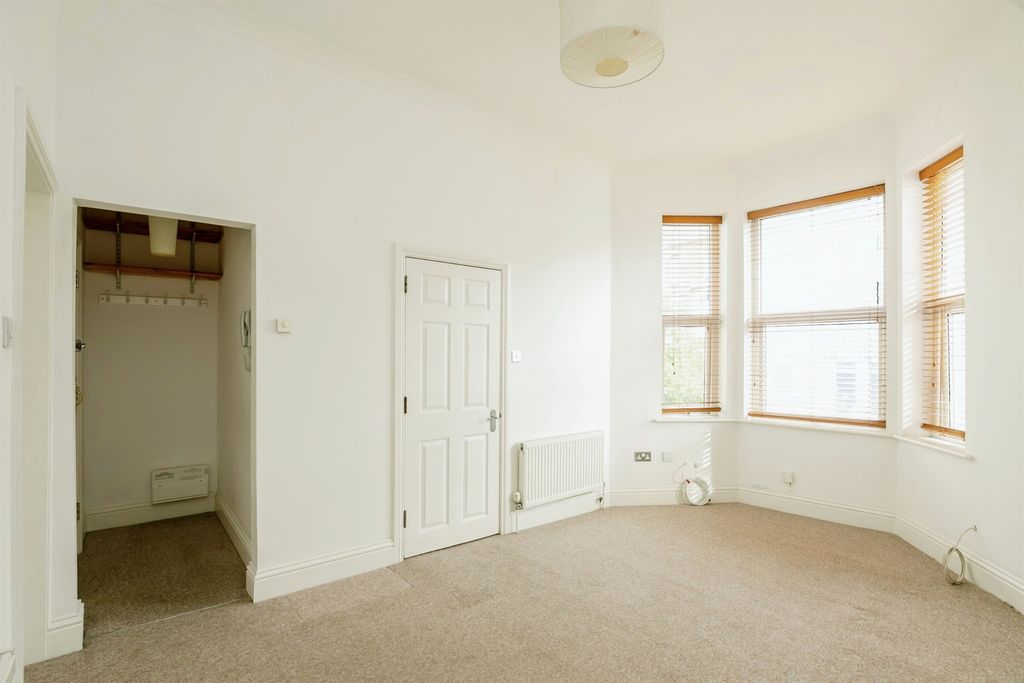 Property photo 2 of 9 Living Room